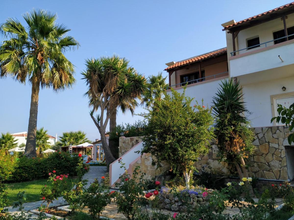 Pardalakis Studios Gerani  Exteriér fotografie