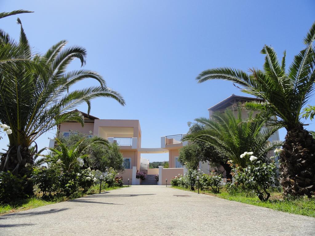 Pardalakis Studios Gerani  Exteriér fotografie